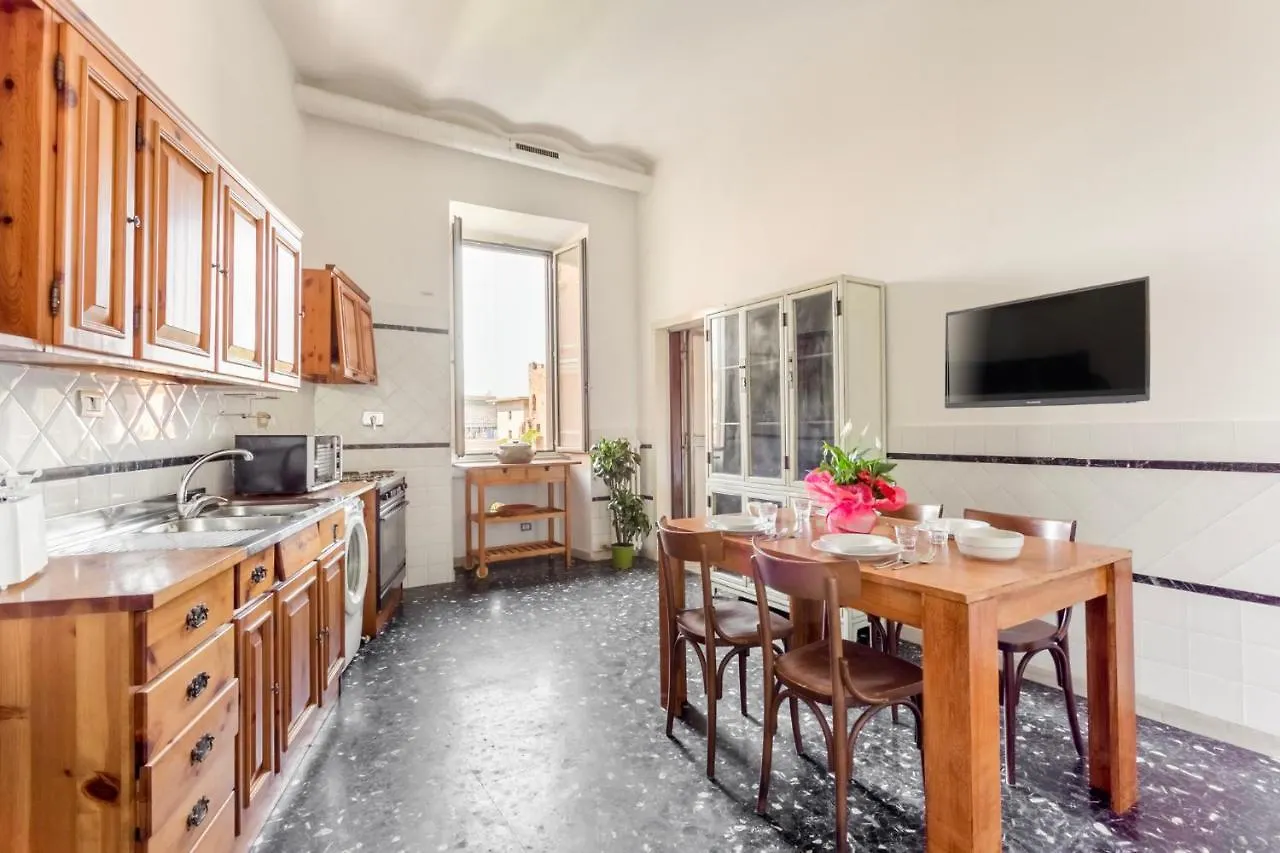 Amoroma Home