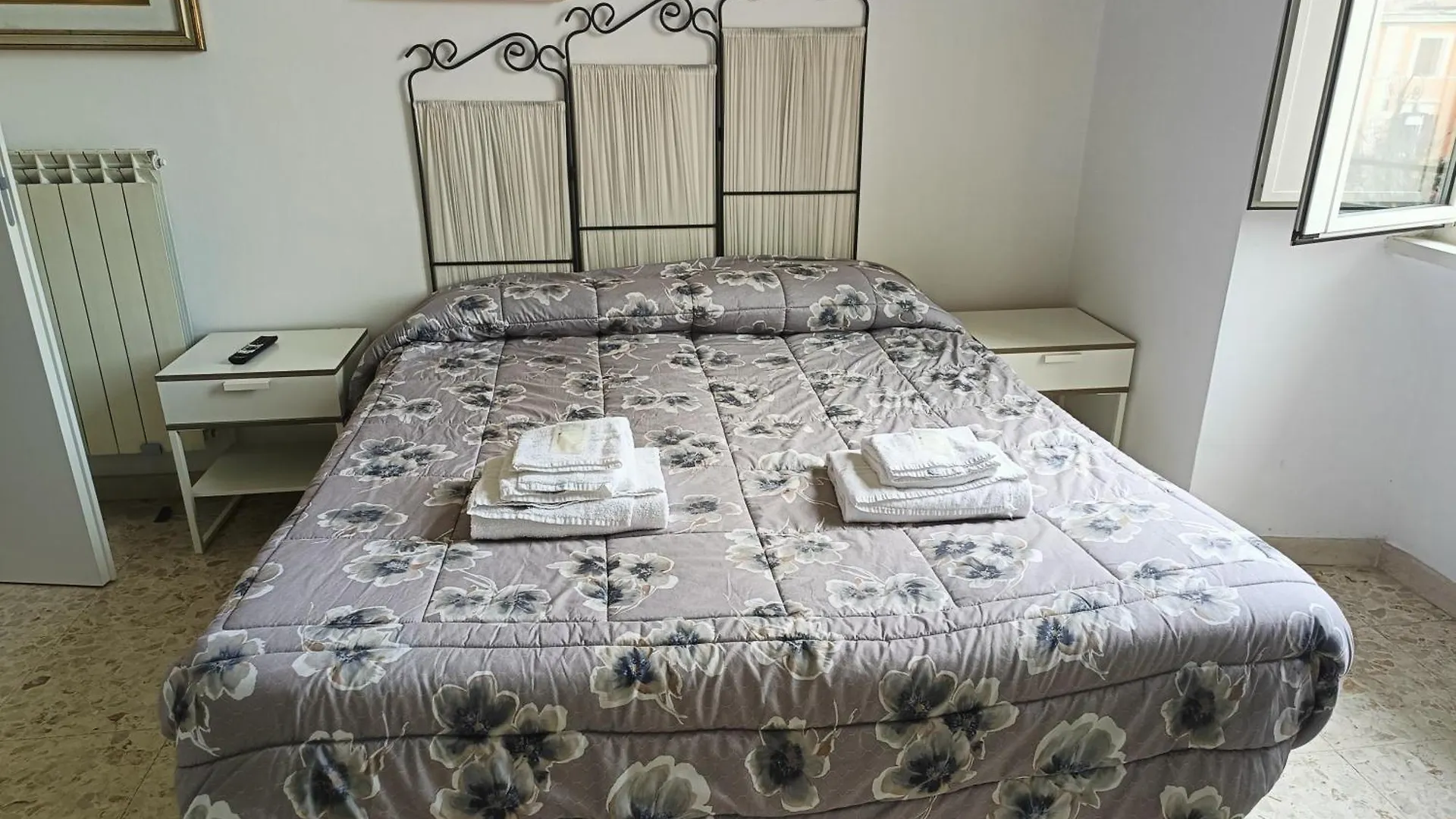 Amoroma Home